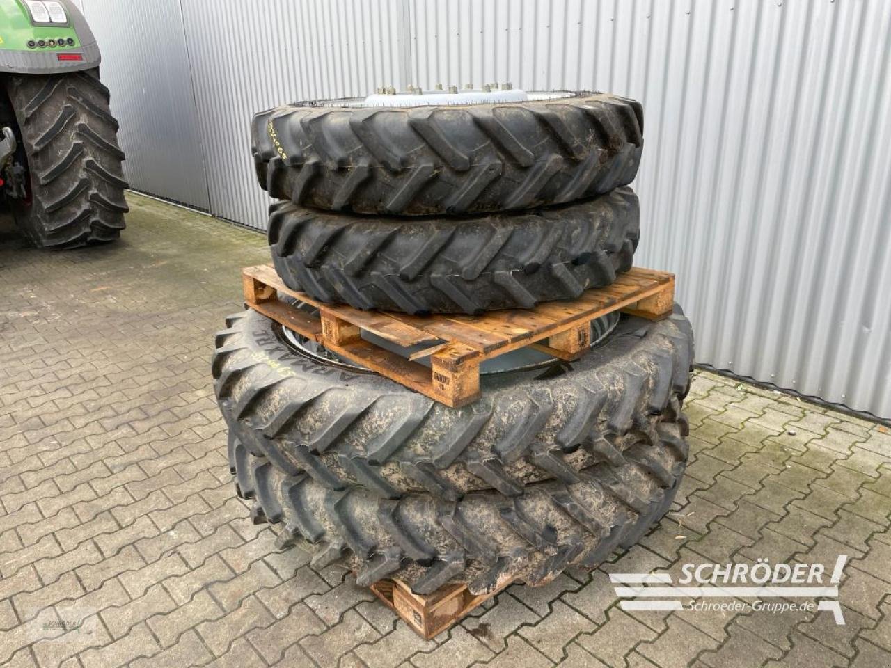 Zwillingsrad typu Ceat 270/95 R32 + 300/95 R45 | PASSEND MF 6S, Gebrauchtmaschine v Wildeshausen (Obrázek 17)